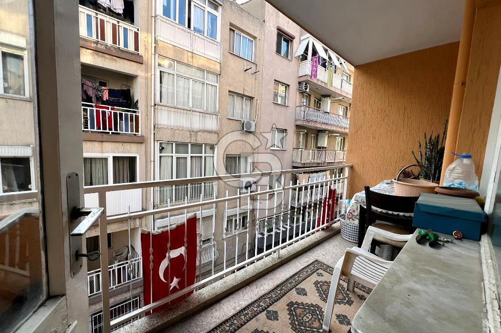 Karşıyaka Tuna Mahallesinde Satılık 3+1 Daire 