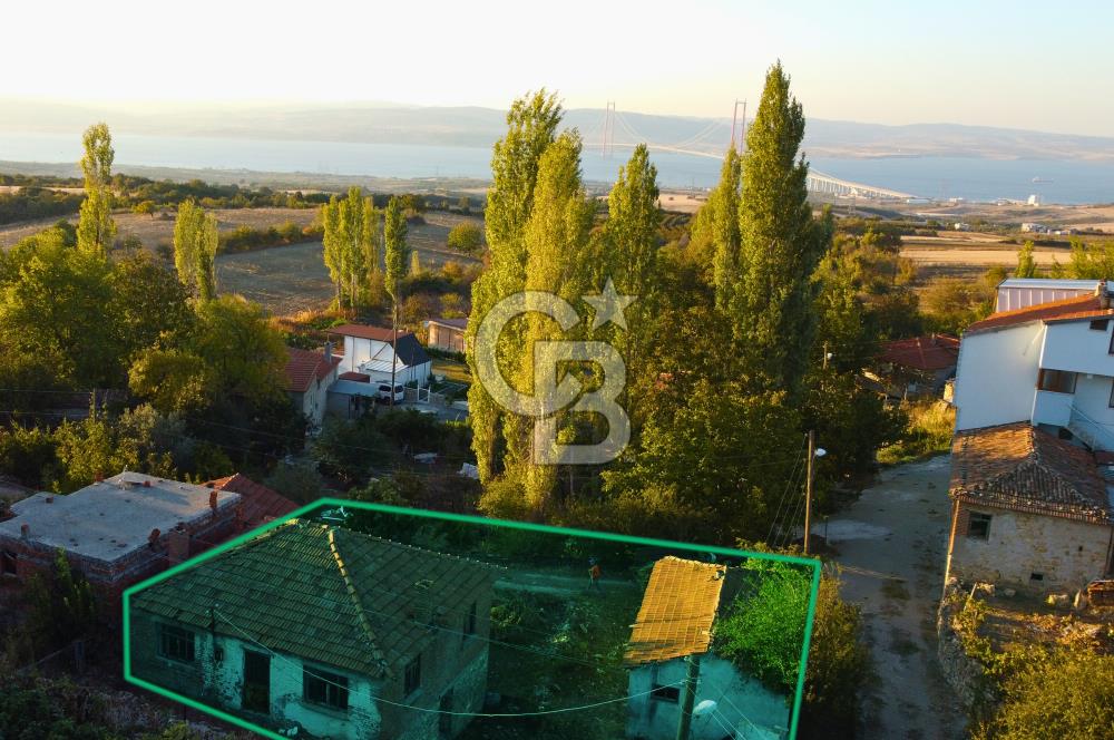 Çanakkale Lapseki Kocavelide Boğaz Manzaralı 377m²Arsa ve Taş Ev