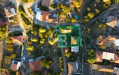 Çanakkale Lapseki Kocavelide Boğaz Manzaralı 377m²Arsa ve Taş Ev