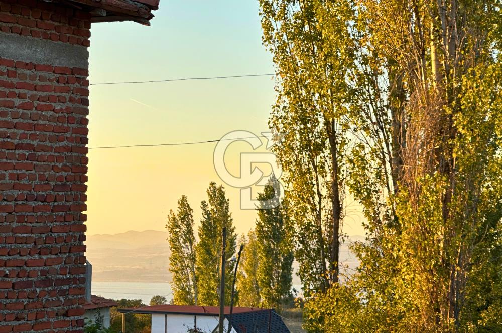 Çanakkale Lapseki Kocavelide Boğaz Manzaralı 377m²Arsa ve Taş Ev