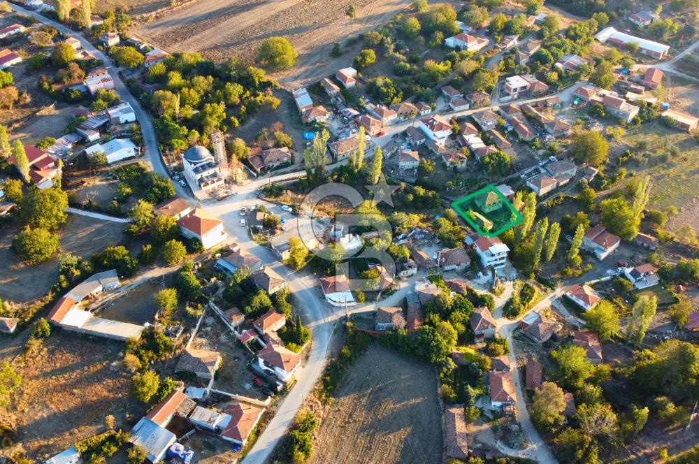 Çanakkale Lapseki Kocavelide Boğaz Manzaralı 377m²Arsa ve Taş Ev