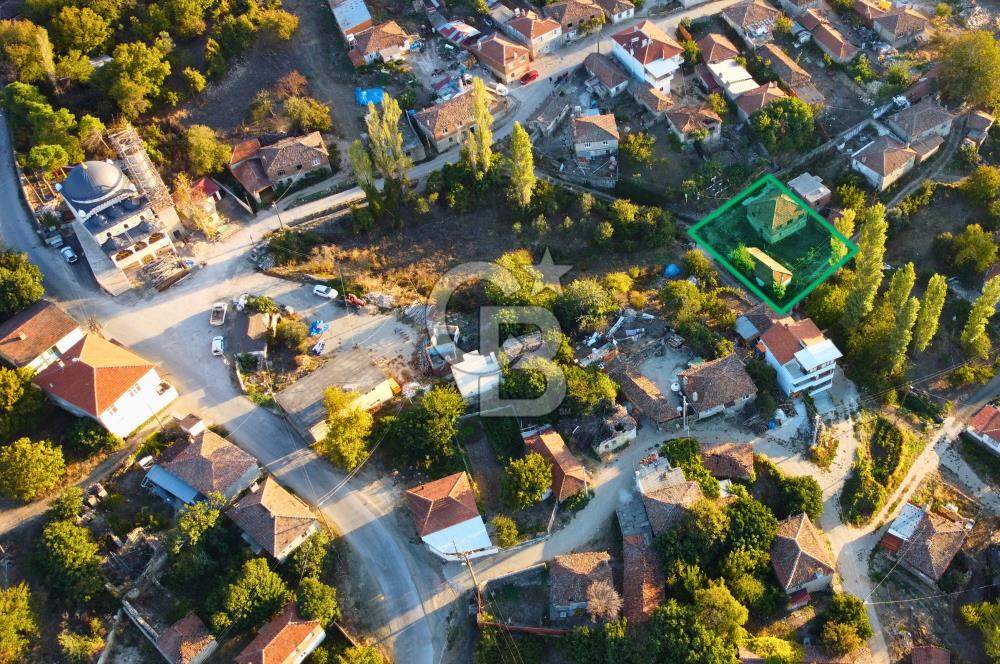 Çanakkale Lapseki Kocavelide Boğaz Manzaralı 377m²Arsa ve Taş Ev