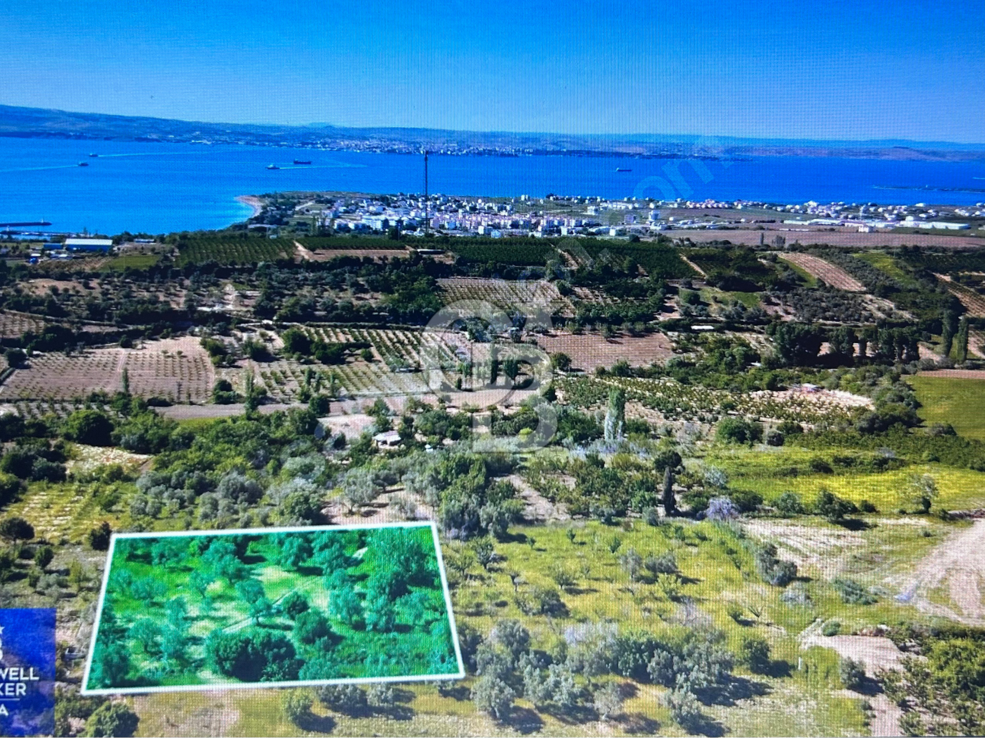 Çanakkale Lapseki Cumhuriyet Mahallesinde Boğaz Manzaralı Tarla