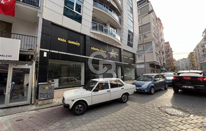 Pelitlibağ Mah. Cadde Üzeri 600 M² Kiralık İşyeri