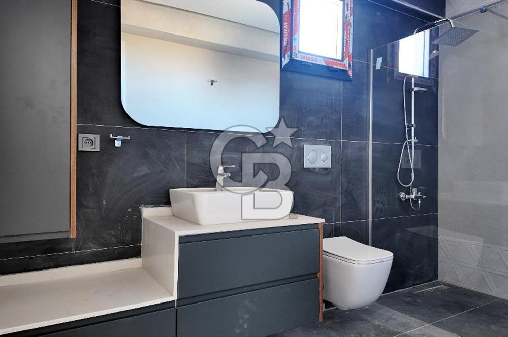 ÇANDARLI'DA SİTE İÇİNDE 3+1 120m2 SATILIK DUBLEKS VİLLA