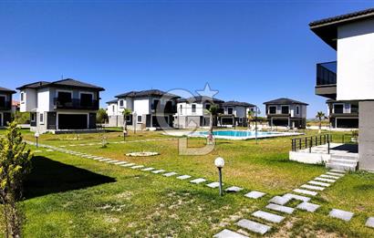 ÇANDARLI'DA SİTE İÇİNDE 3+1 120m2 SATILIK DUBLEKS VİLLA