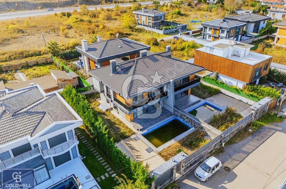 ŞİLE AHMETLİ'DE 5+1 190M2 SATILIK HAVUZLU VİLLA