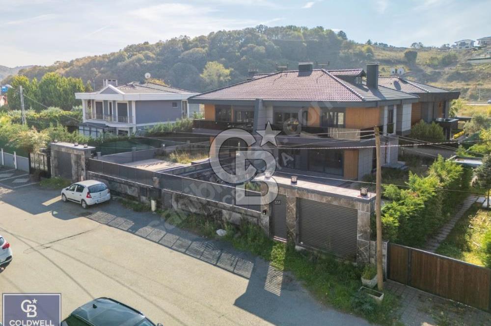 ŞİLE AHMETLİ'DE 5+1 190M2 SATILIK HAVUZLU VİLLA