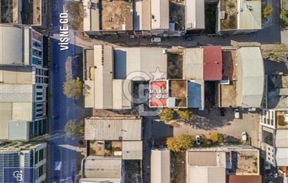 VİŞNE CADDESİ'NDE SATILIK MÜSTAKİL BİNA