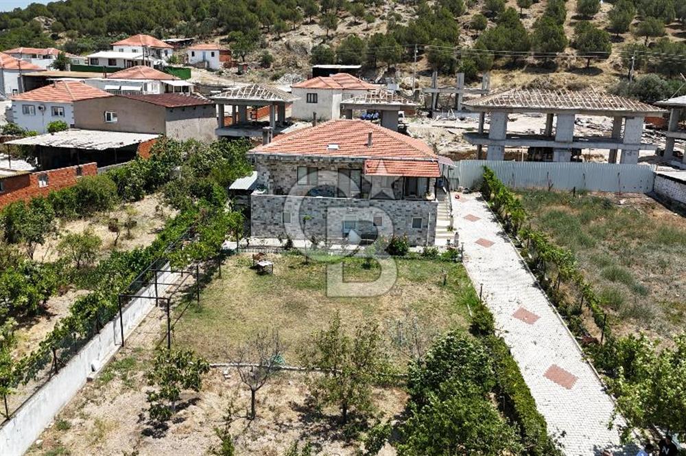Satılık Taş Ev ve Arsa İzmir Foça Gerenköy'de Yola Sıfır Konum
