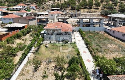 Satılık Taş Ev ve Arsa İzmir Foça Gerenköy'de Yola Sıfır Konum