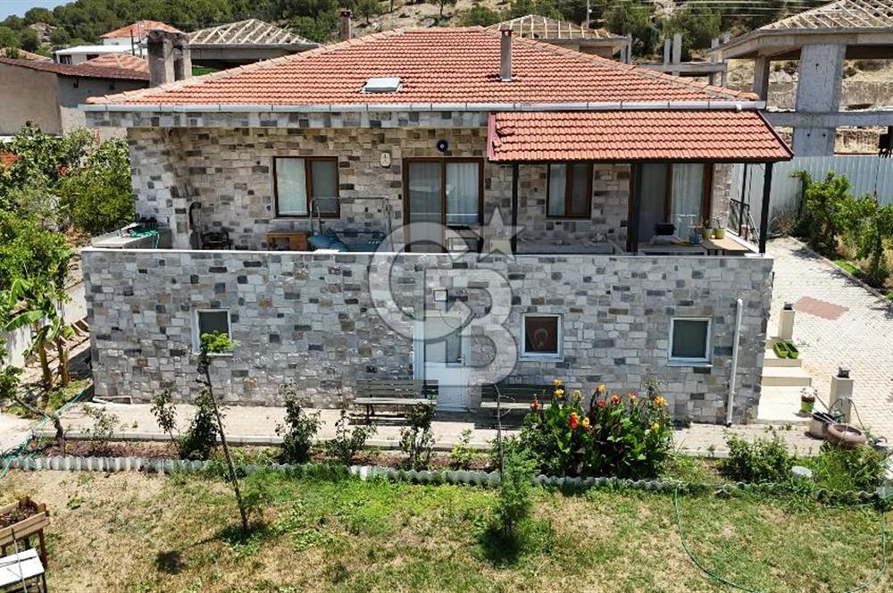 Satılık Taş Ev ve Arsa İzmir Foça Gerenköy'de Yola Sıfır Konum