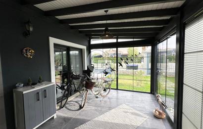 KARAOVA’DA STORIA AKDENİZ EVLERİNDE KÖŞE KONUMLU BÜYÜK BAHÇELİ VİLLA