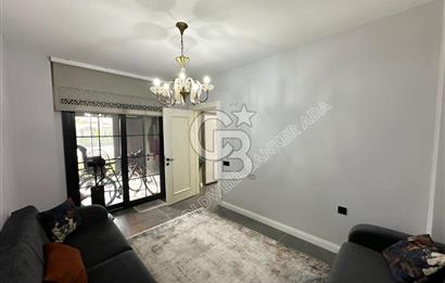 KARAOVA’DA STORIA AKDENİZ EVLERİNDE KÖŞE KONUMLU BÜYÜK BAHÇELİ VİLLA