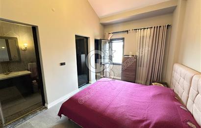 KARAOVA’DA STORIA AKDENİZ EVLERİNDE KÖŞE KONUMLU BÜYÜK BAHÇELİ VİLLA