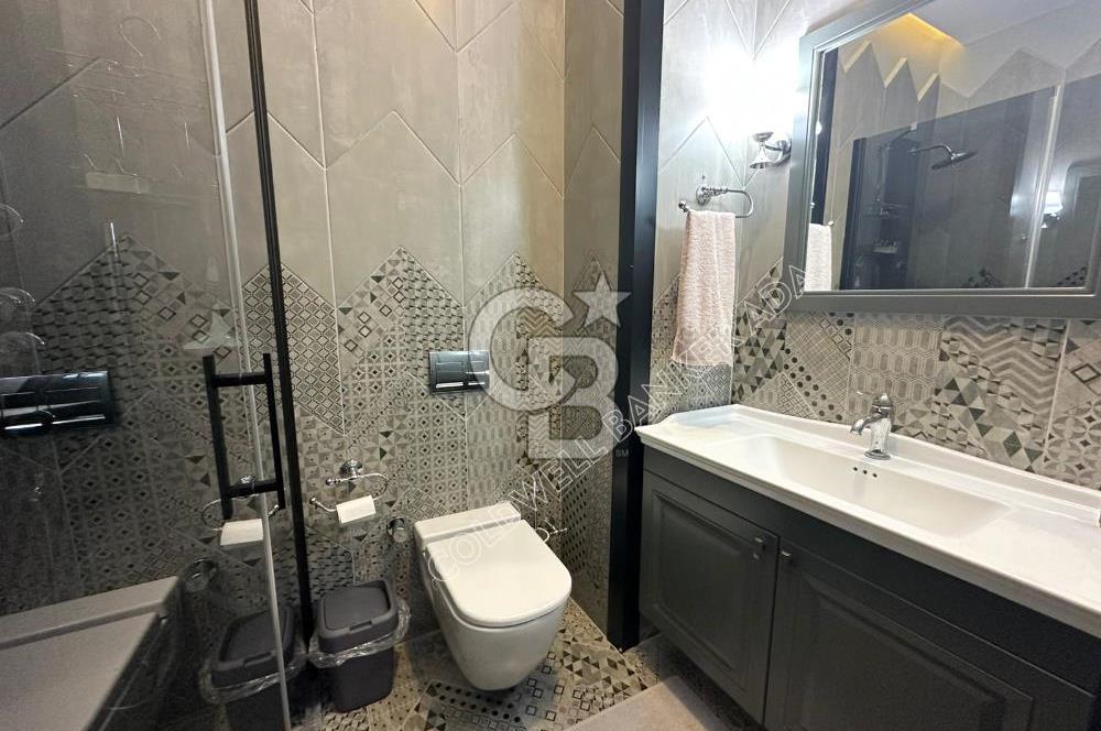 KARAOVA’DA STORIA AKDENİZ EVLERİNDE KÖŞE KONUMLU BÜYÜK BAHÇELİ VİLLA