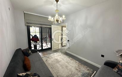 KARAOVA’DA STORIA AKDENİZ EVLERİNDE KÖŞE KONUMLU BÜYÜK BAHÇELİ VİLLA