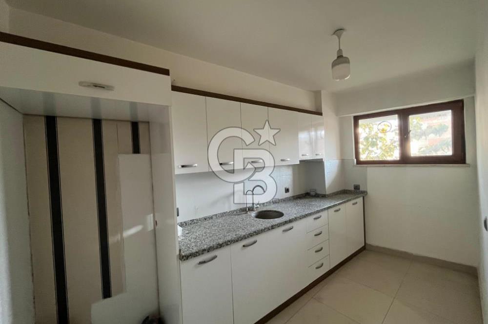 Pelitlibağ Mah. Cadde Üzeri 600 M² Satılık İşyeri