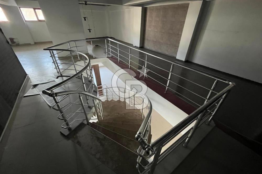 Pelitlibağ Mah. Cadde Üzeri 600 M² Satılık İşyeri