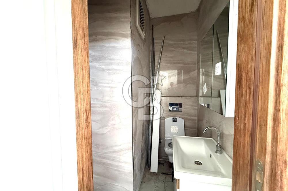 BEYLİKDÜZÜ KAVAKLI MAH.OĞUZHAN CAD.ÜZERİNDE SATILIK KÖŞE DÜKKAN