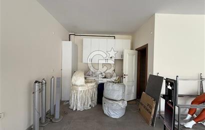 BEYLİKDÜZÜ KAVAKLI MAH.OĞUZHAN CAD.ÜZERİNDE SATILIK KÖŞE DÜKKAN