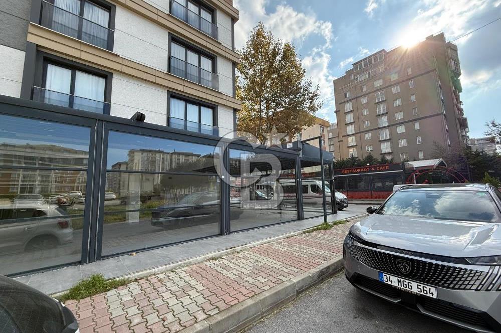 BEYLİKDÜZÜ KAVAKLI MAH.OĞUZHAN CAD.ÜZERİNDE SATILIK KÖŞE DÜKKAN