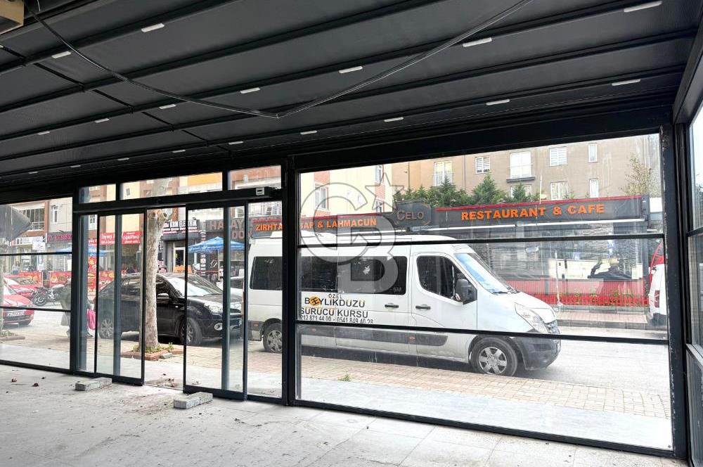 BEYLİKDÜZÜ KAVAKLI MAH.OĞUZHAN CAD.ÜZERİNDE SATILIK KÖŞE DÜKKAN