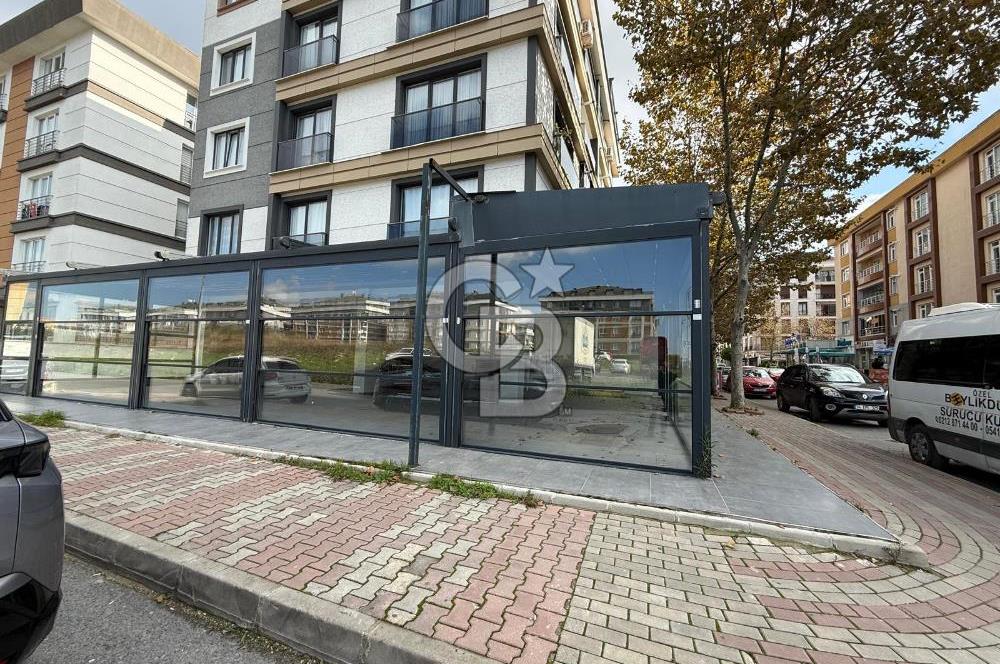 BEYLİKDÜZÜ KAVAKLI MAH.OĞUZHAN CAD.ÜZERİNDE SATILIK KÖŞE DÜKKAN