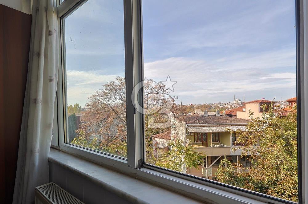 Fatih Süleymaniye'de İstanbul Üniversitesi Karşısında Ferah Manzaralı Daire