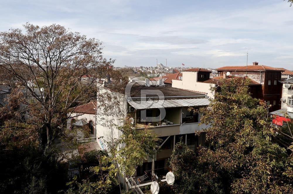 Fatih Süleymaniye'de İstanbul Üniversitesi Karşısında Ferah Manzaralı Daire