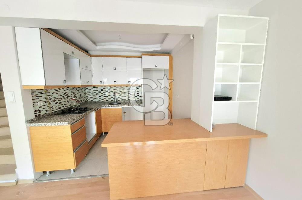 MENDERES COLDWELL BANKER POYRAZ'DAN BÜYÜK BAHÇELİ FIRSAT VİLLA..