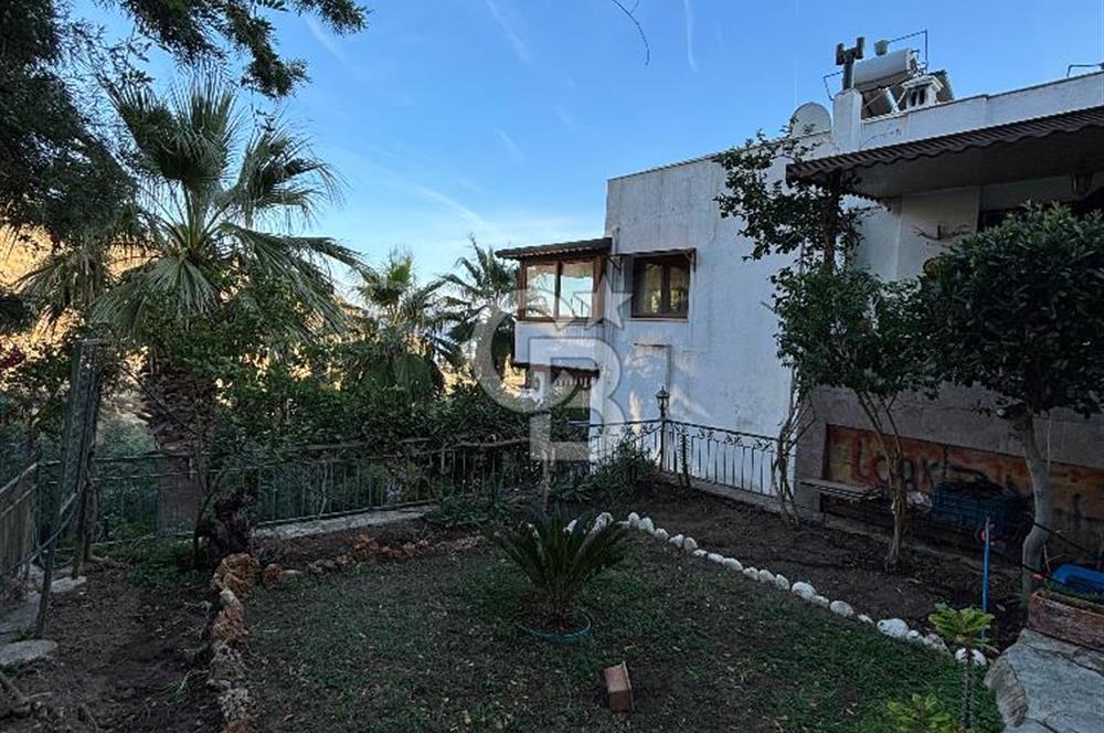 BODRUM BANK EV SAHİL SİTESİNDE MUNTAZAM DENİZ MANZARALI ÜST DUBLEKS