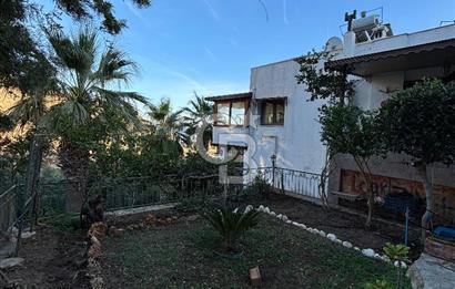 BODRUM BANK EV SAHİL SİTESİNDE MUNTAZAM DENİZ MANZARALI ÜST DUBLEKS