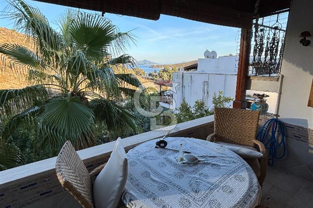 BODRUM BANK EV SAHİL SİTESİNDE MUNTAZAM DENİZ MANZARALI ÜST DUBLEKS