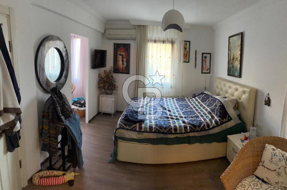 BODRUM BANK EV SAHİL SİTESİNDE MUNTAZAM DENİZ MANZARALI ÜST DUBLEKS