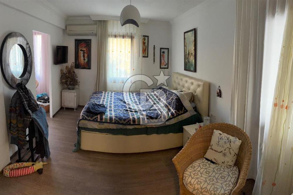 BODRUM BANK EV SAHİL SİTESİNDE MUNTAZAM DENİZ MANZARALI ÜST DUBLEKS