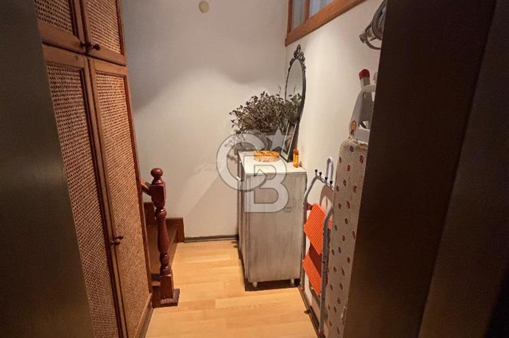 BODRUM BANK EV SAHİL SİTESİNDE MUNTAZAM DENİZ MANZARALI ÜST DUBLEKS