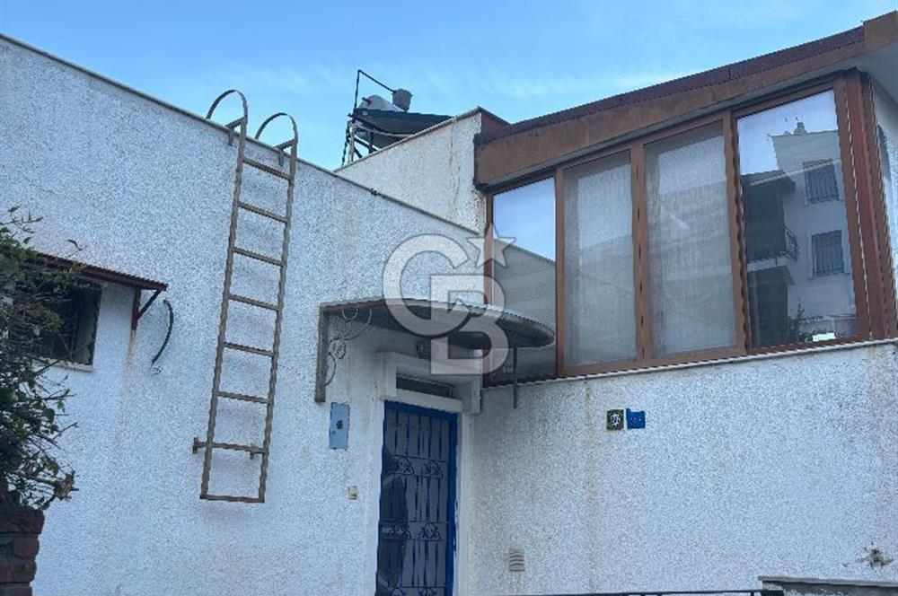 BODRUM BANK EV SAHİL SİTESİNDE MUNTAZAM DENİZ MANZARALI ÜST DUBLEKS