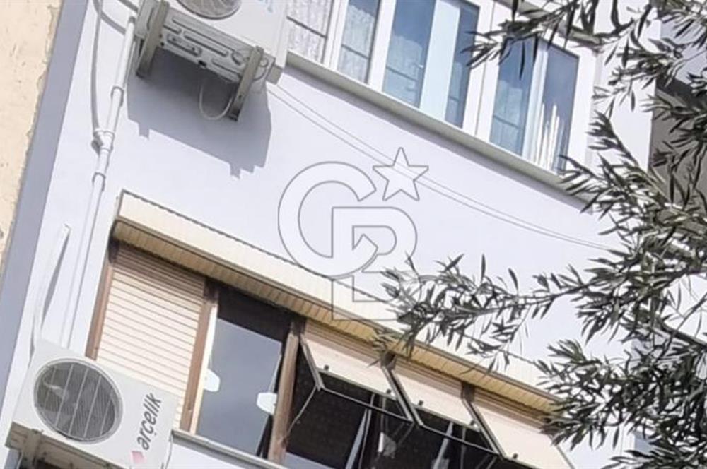 İzmir Karabağlar Poligon Mahallesi 3+1 Satılık Daire