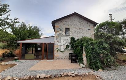 Foça Yenibağarası'nda Eşyalı Kiralık Müstakil Ev