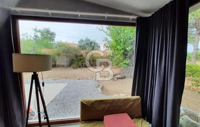 Foça Yenibağarası'nda Eşyalı Kiralık Müstakil Ev