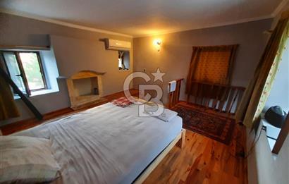 Foça Yenibağarası'nda Eşyalı Kiralık Müstakil Ev