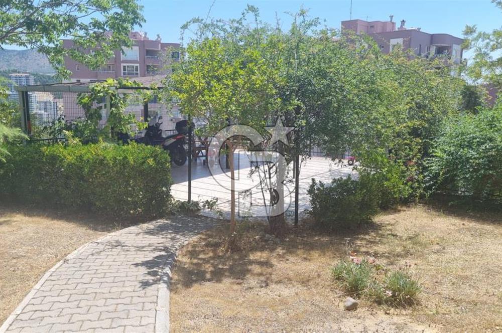 Bayraklık Körfez Evleri Mah Deniz Manzaralı 3 + 1 Satlık Daire