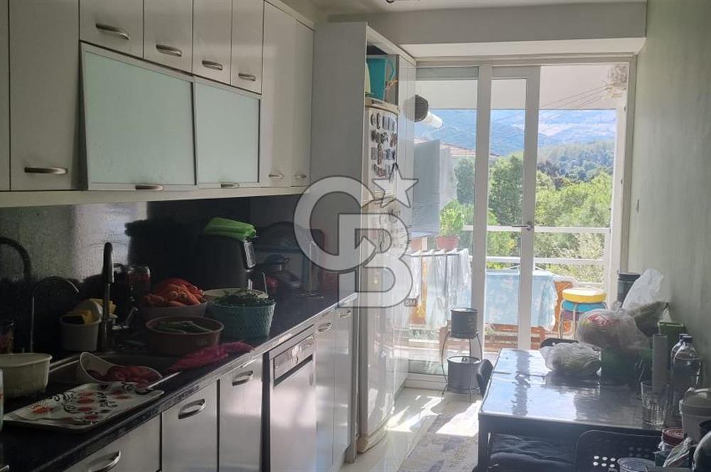 İzmir Karabağlar Poligon Mahallesi 3+1 Satılık Daire