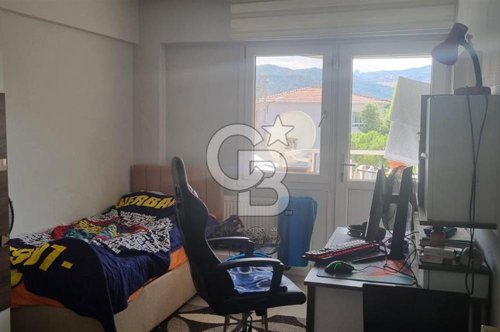 İzmir Karabağlar Poligon Mahallesi 3+1 Satılık Daire