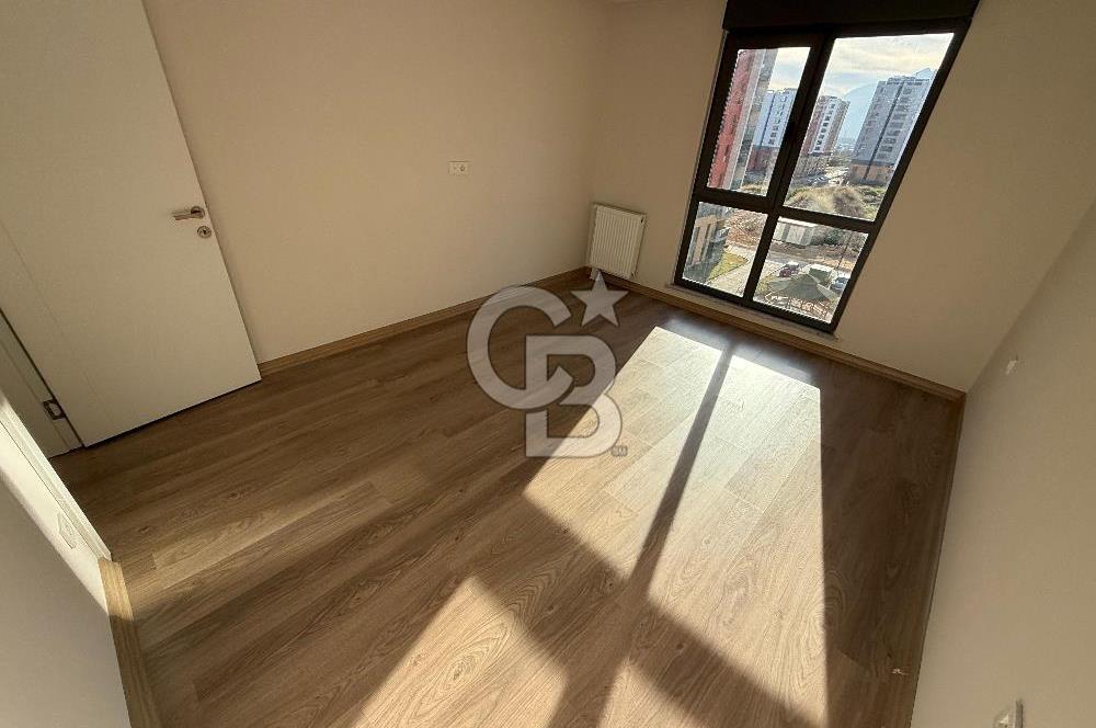 SUR YAPIDA SATILIK EN GENİŞ KATTA 1+1 72M²