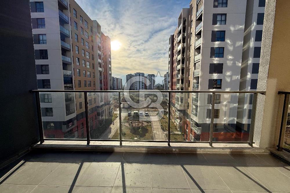 SUR YAPIDA SATILIK EN GENİŞ KATTA 1+1 72M²