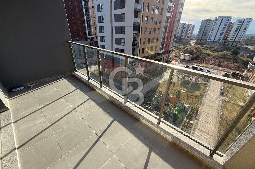 SUR YAPIDA SATILIK EN GENİŞ KATTA 1+1 72M²