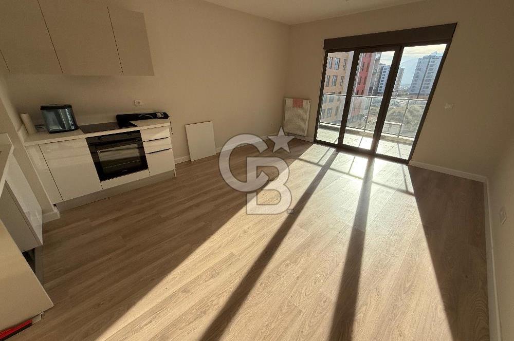 SUR YAPIDA SATILIK EN GENİŞ KATTA 1+1 72M²