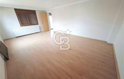 MENDERES COLDWELL BANKER POYRAZ'DAN BÜYÜK BAHÇELİ FIRSAT VİLLA..